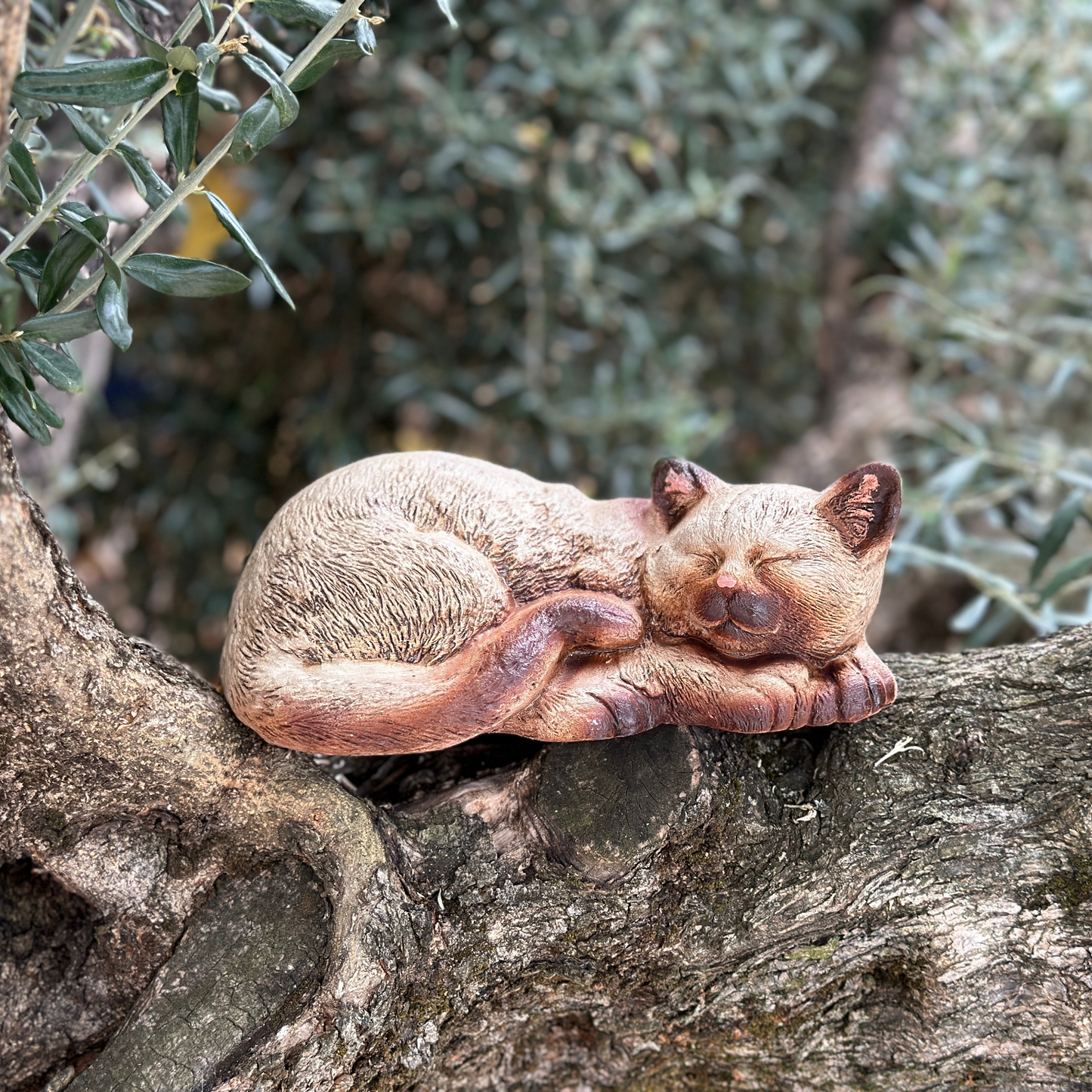 Hand-painted terracotta sleeping cat for garden furniture and home decoration
