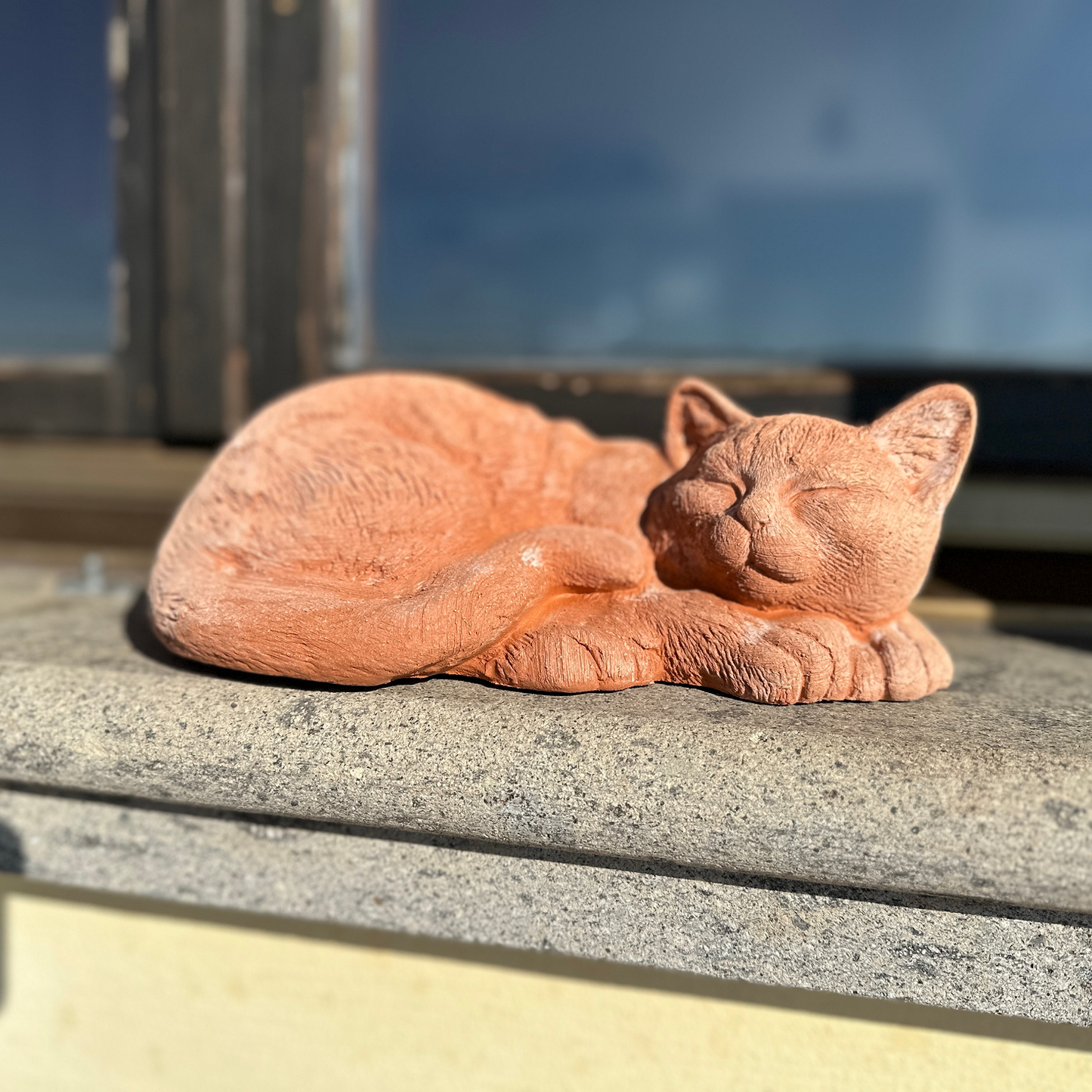 Sleeping cat in handcrafted terracotta for garden furniture, unique weatherproof decoration