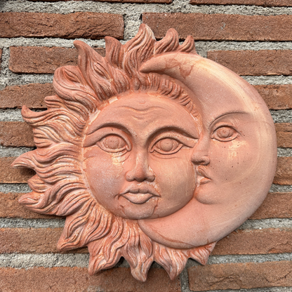 Sole e Luna in ceramica artigianale da parete per arredo e decorazione casa Terracotta Idea Regalo - 33 cm